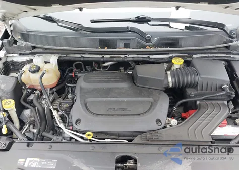 2022 Chrysler Voyager Lx z USA, uszkodzony, nr VIN 2C4RC1CGXNR102738